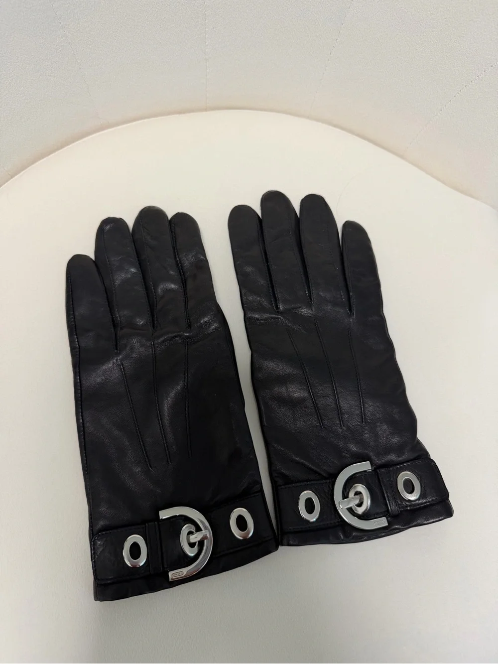 Coach Buckle Gloves Size 8
